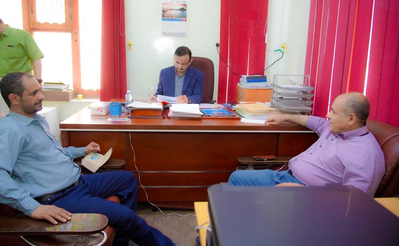 المحافظ بن الوزير يتابع ترتيبات تشغيل وحدة الرنين المغناطيسي بمستشفى بن زايد