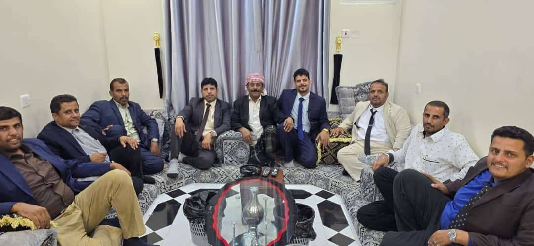 رئيس انتقالي شبوة يلتقي قيادة كلية التربية في بيحان