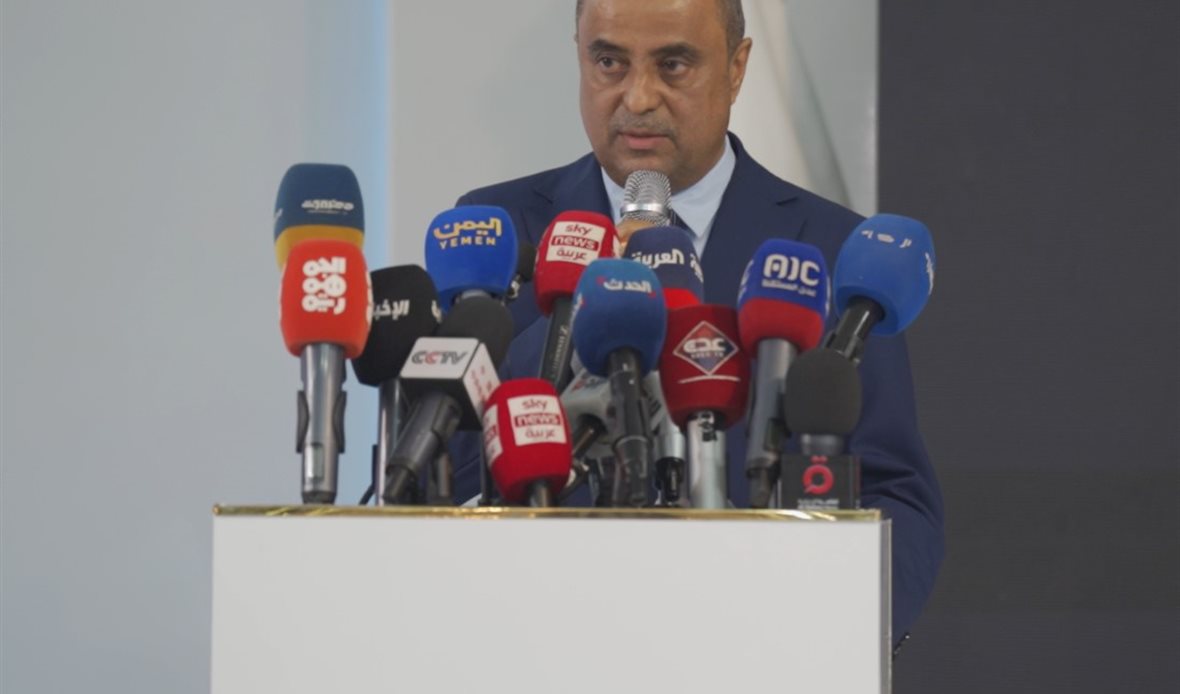 رئيس الوزراء يعلن حزمة مشاريع كهربائية بمليار دولار بدعم إماراتي