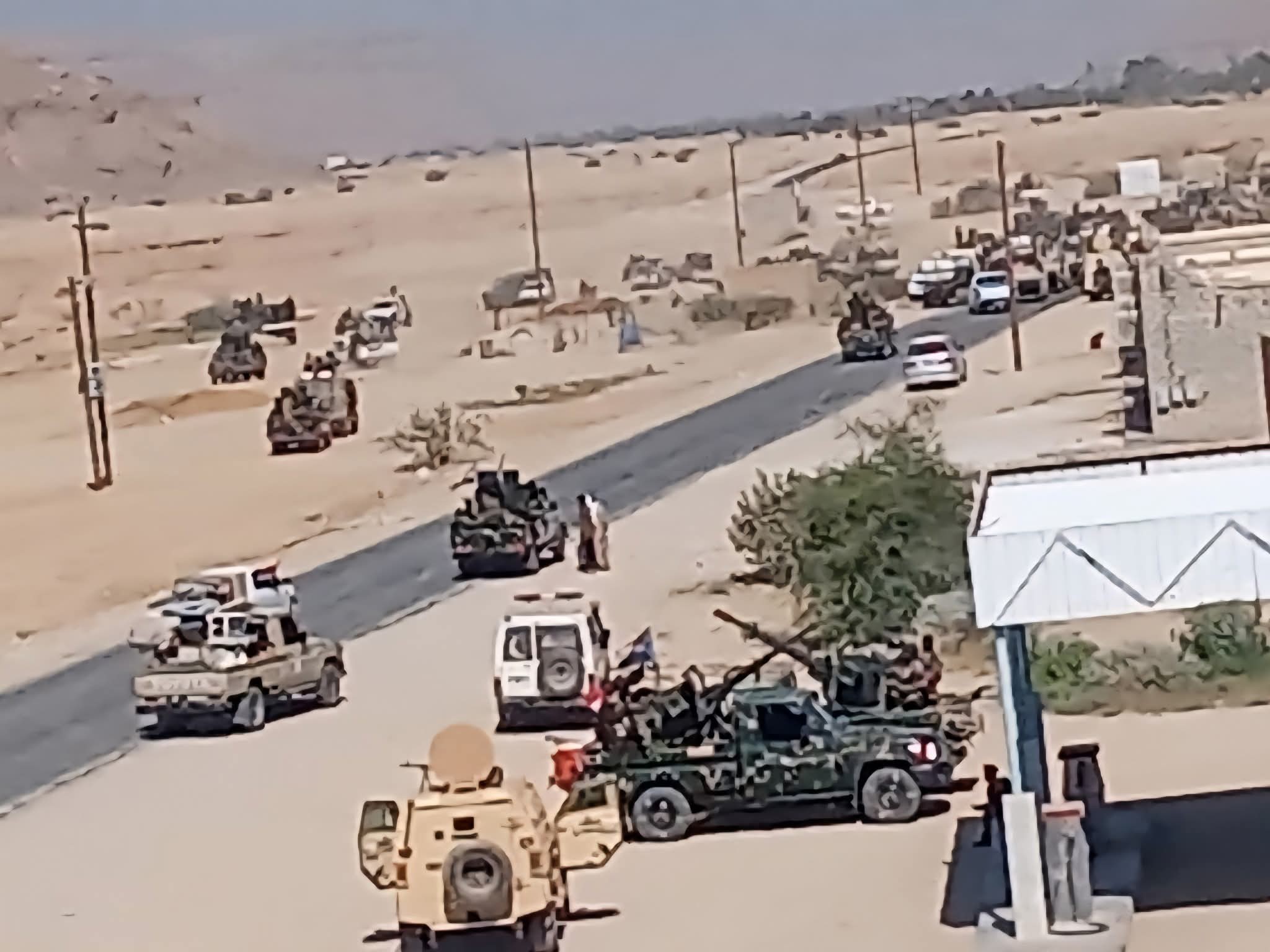 وحدات القوات الجنوبية تتحرك نحو مقر قيادة العسكرية الأولى بسيئون