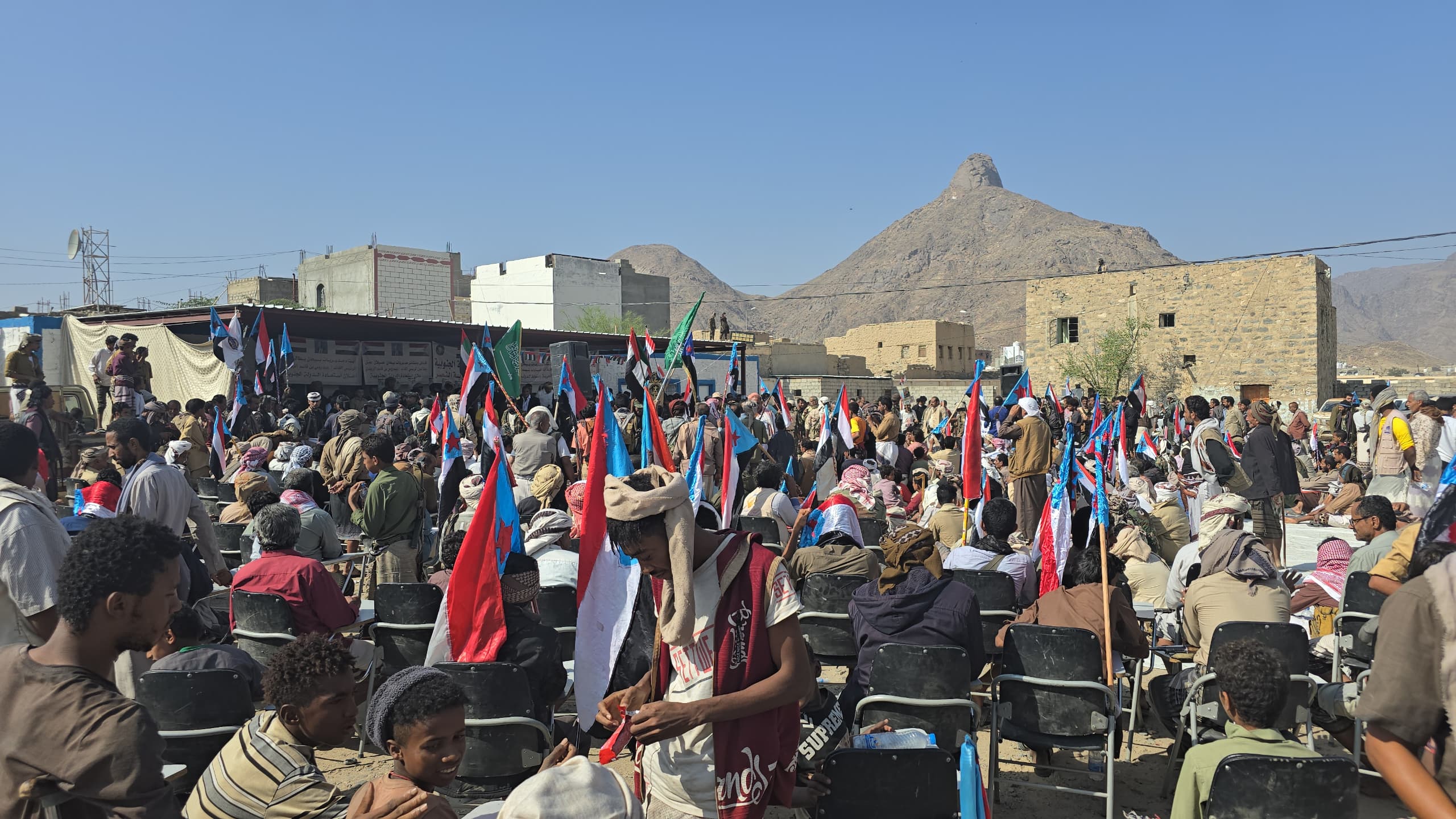 مهرجان جماهيري حاشد في بيحان احتفاءً بانتصارات القوات الجنوبية والمطالبة بإعلان دولة الجنوب